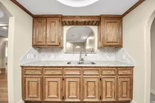 8925 Homewood Ln, Houston, TX 77078 - Photo 13