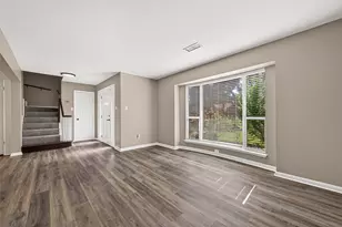 919 Longview Dr, Sugar Land, TX 77478 - Photo 11