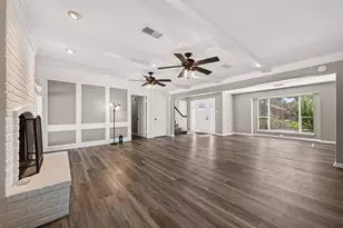 919 Longview Dr, Sugar Land, TX 77478 - Photo 9