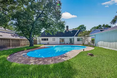 919 Longview Drive, Sugar Land, TX 77478 - Photo 37
