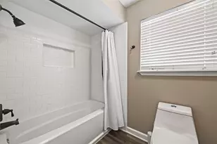 919 Longview Dr, Sugar Land, TX 77478 - Photo 27