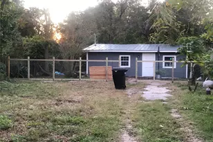 4109 Edison St, Houston, TX 77009 - Photo 1