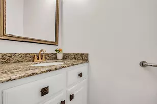 26 Dove Trace Cir, The Woodlands, TX 77382 - Photo 11