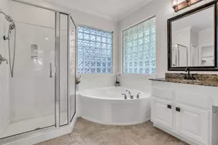 26 Dove Trace Cir, The Woodlands, TX 77382 - Photo 29