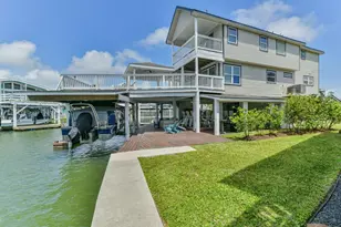 4319 Spanish Main, Jamaica Beach, TX 77554 - Photo 9