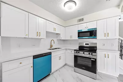 7526 Gulfbriar Place, Houston, TX 77489 - Photo 9