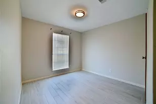 15806 Pipers View Dr, Webster, TX 77598 - Photo 19