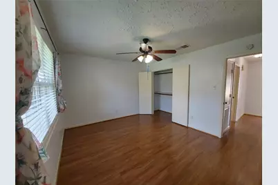 3807 Quiet Place Drive, Houston, TX 77082 - Photo 5