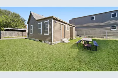 3414 Sealy Street #UP, Galveston, TX 77550 - Photo 7