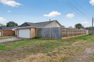 21147 Carmel Valley Dr, Katy, TX 77449 - Photo 3