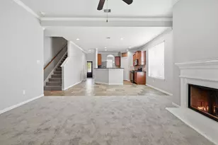 7 Maple Mill Ct, Conroe, TX 77301 - Photo 3