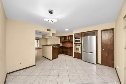 7655 Bellerive Drive #3, Houston, TX 77036 - Photo 15