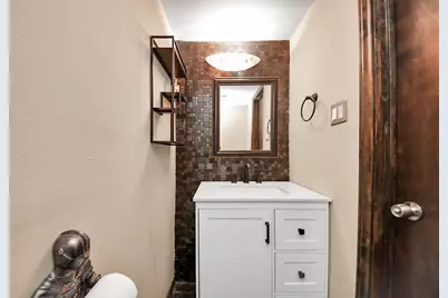 7655 Bellerive Drive #3, Houston, TX 77036 - Photo 9