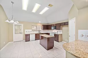 17110 Ginger Fields Ln, Tomball, TX 77377 - Photo 3
