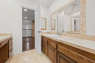 1375 Bullock Lane, Houston, TX 77055 - Photo 23