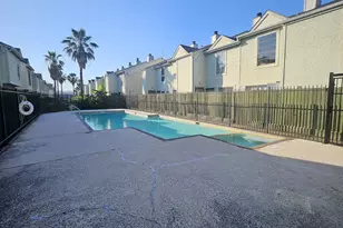 8636 Village Of Fondren Dr, Houston, TX 77071 - Photo 7