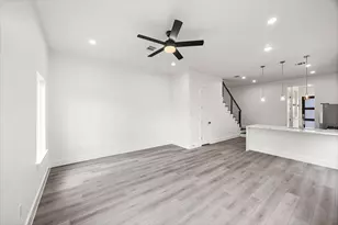 8209 Carver Rd, Houston, TX 77088 - Photo 13