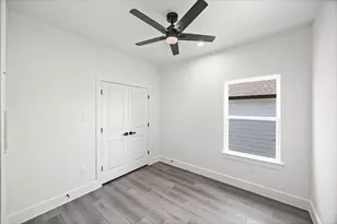 8209 Carver Rd, Houston, TX 77088 - Photo 21