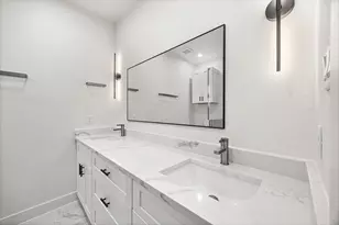 8209 Carver Rd, Houston, TX 77088 - Photo 17