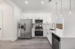 8209 Carver Rd, Houston, TX 77088 - Photo 7