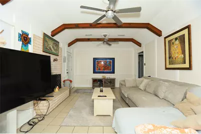 354 Amherst, West Columbia, TX 77486 - Photo 3