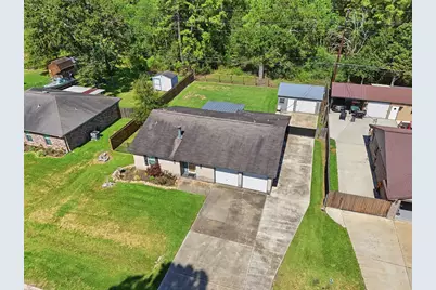9819 Forest Hollow Drive, Baytown, TX 77521 - Photo 27