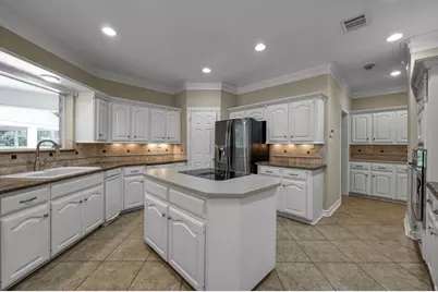 2205 Longmire Road, Conroe, TX 77304 - Photo 11