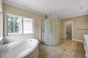 2205 Longmire Rd, Conroe, TX 77304 - Photo 21