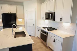 22502 Petrizzi Ln, Katy, TX 77449 - Photo 7