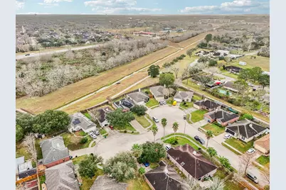 1941 Cameo Court, League City, TX 77573 - Photo 39