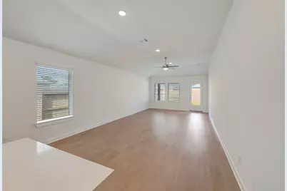 1738 West Stroker Road, Crosby, TX 77532 - Photo 5