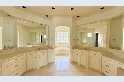 8103 Hideaway Lake Circle, Spring, TX 77389 - Photo 21