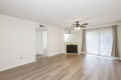10615 Briar Forest Drive #403, Houston, TX 77042 - Photo 3