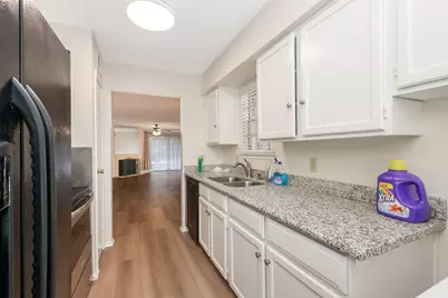 10615 Briar Forest Drive #403, Houston, TX 77042 - Photo 7