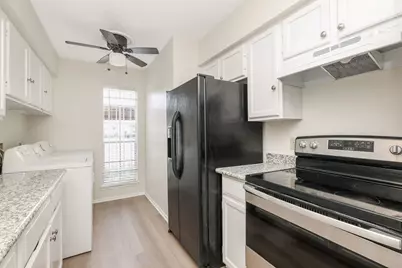 10615 Briar Forest Drive #403, Houston, TX 77042 - Photo 5