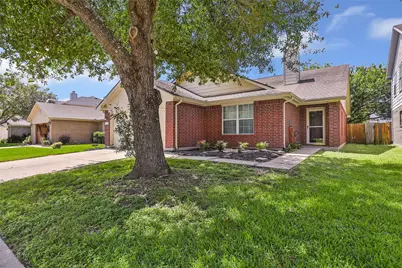 10423 Briar Patch Street, Baytown, TX 77523 - Photo 3