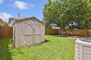 10423 Briar Patch St, Baytown, TX 77523 - Photo 23