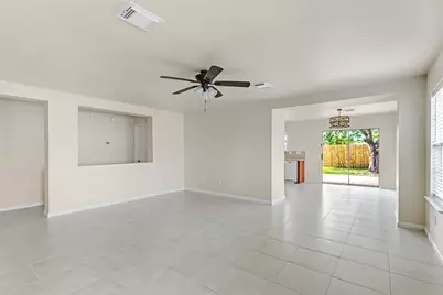 10423 Briar Patch Street, Baytown, TX 77523 - Photo 5