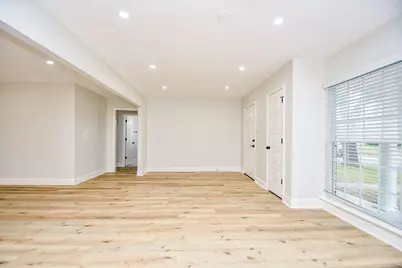 5642 Cartagena Street, Houston, TX 77035 - Photo 9