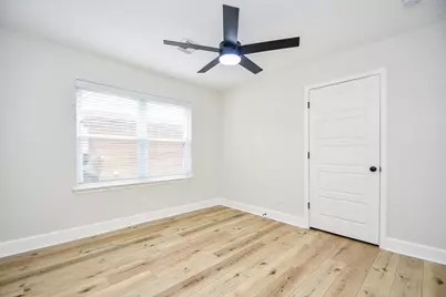 5642 Cartagena Street, Houston, TX 77035 - Photo 17