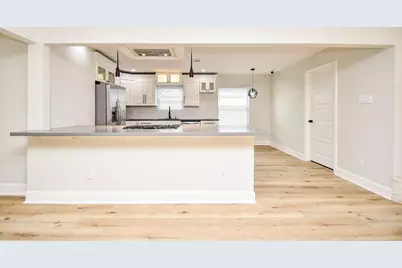 5642 Cartagena Street, Houston, TX 77035 - Photo 13