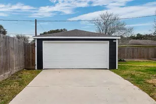 5642 Cartagena St, Houston, TX 77035 - Photo 29