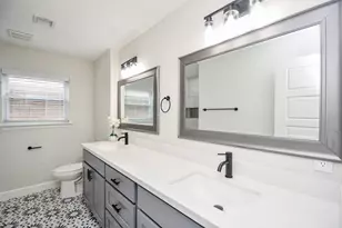 5642 Cartagena St, Houston, TX 77035 - Photo 25