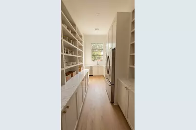 10722 Old Coach Lane, Hunters Creek Village, TX 77024 - Photo 5