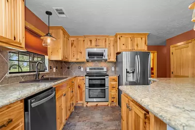 2399 Cr 1885, Grapeland, TX 75844 - Photo 11