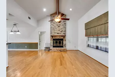 18085 Lake Drive E, Willis, TX 77378 - Photo 9