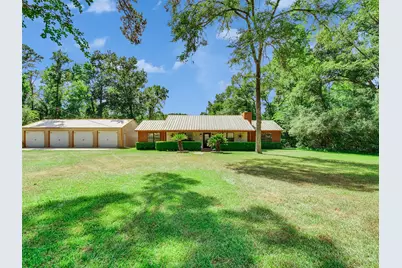 18085 Lake Drive E, Willis, TX 77378 - Photo 3