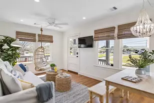 1514 51st St, Galveston, TX 77551 - Photo 3