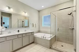 10928 Brambling Wood Dr, Houston, TX 77043 - Photo 13