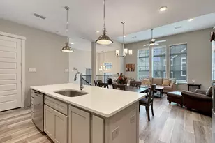 10928 Brambling Wood Dr, Houston, TX 77043 - Photo 7